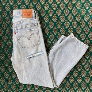 Levis Wedgie Ripped Boyfriend Jeans